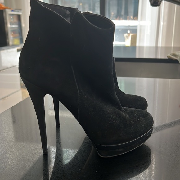 B2 high heeled booties - Picture 1 of 4